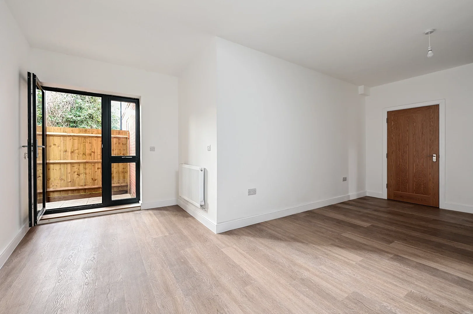 Flat Alexandra Road in Rushmoor