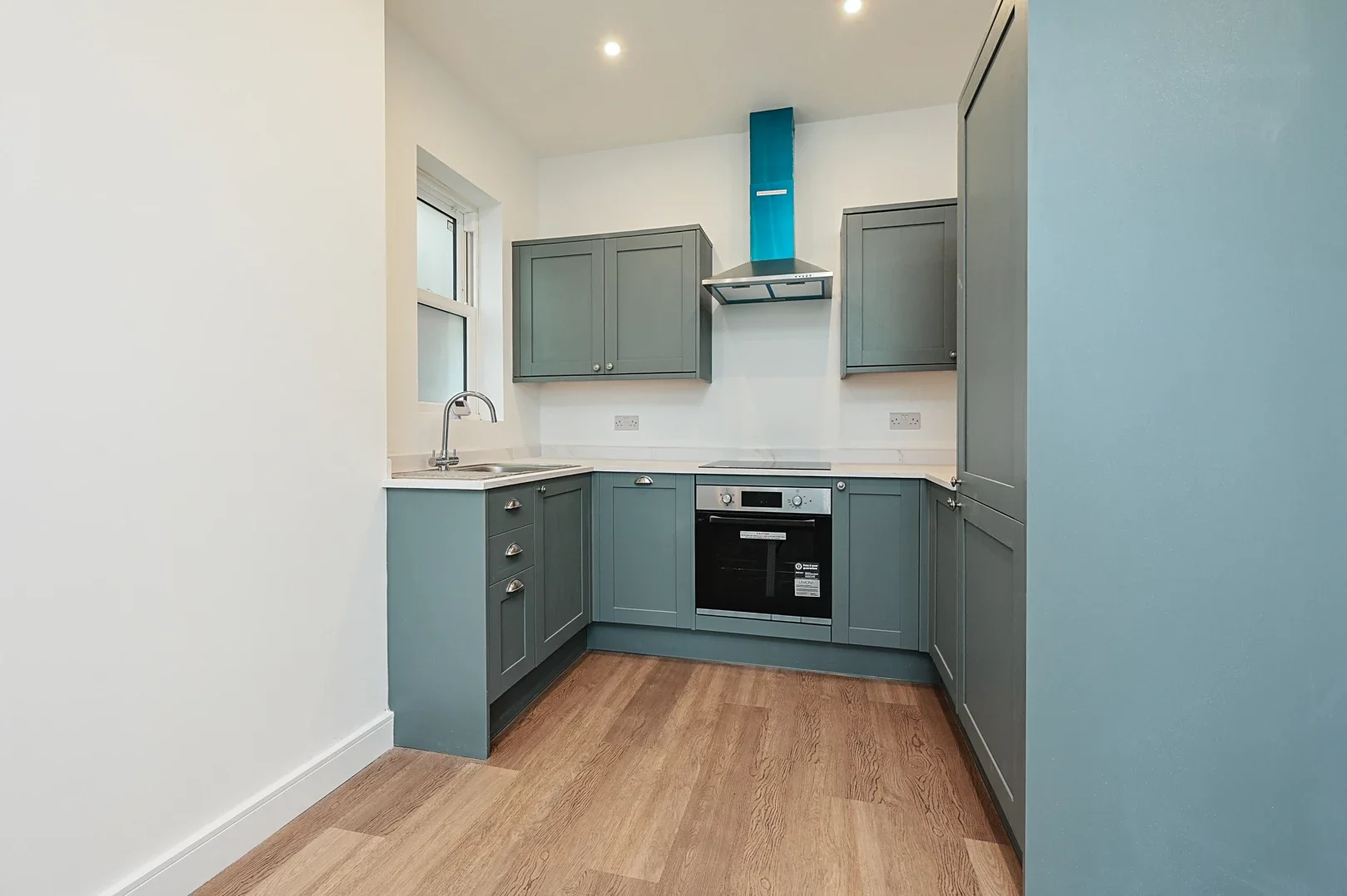 Flat Alexandra Road in Rushmoor