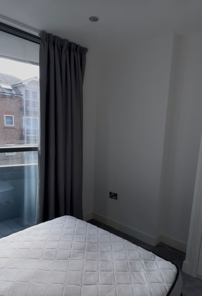 Room Station Grove in Greater London