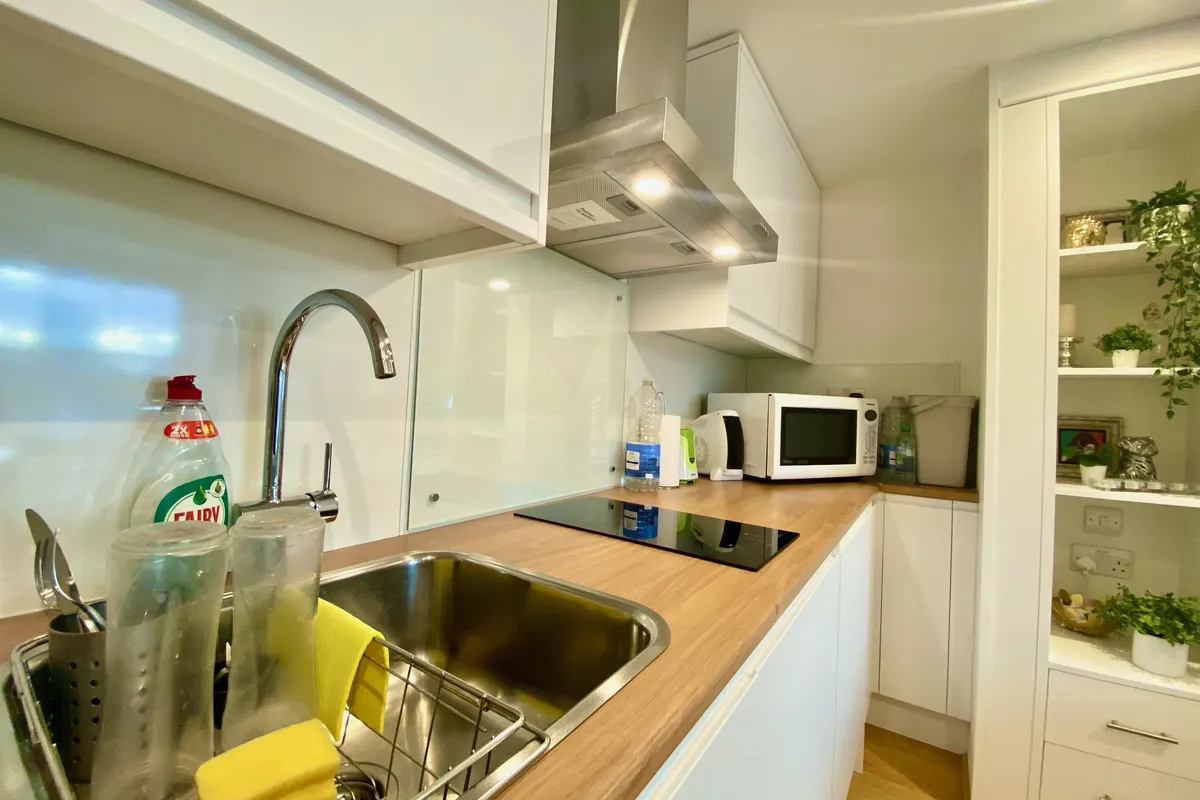 Flat Coleherne Road in Greater London