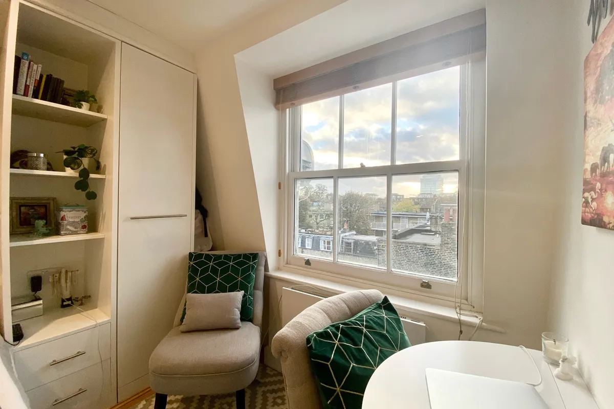 Flat Coleherne Road in Greater London