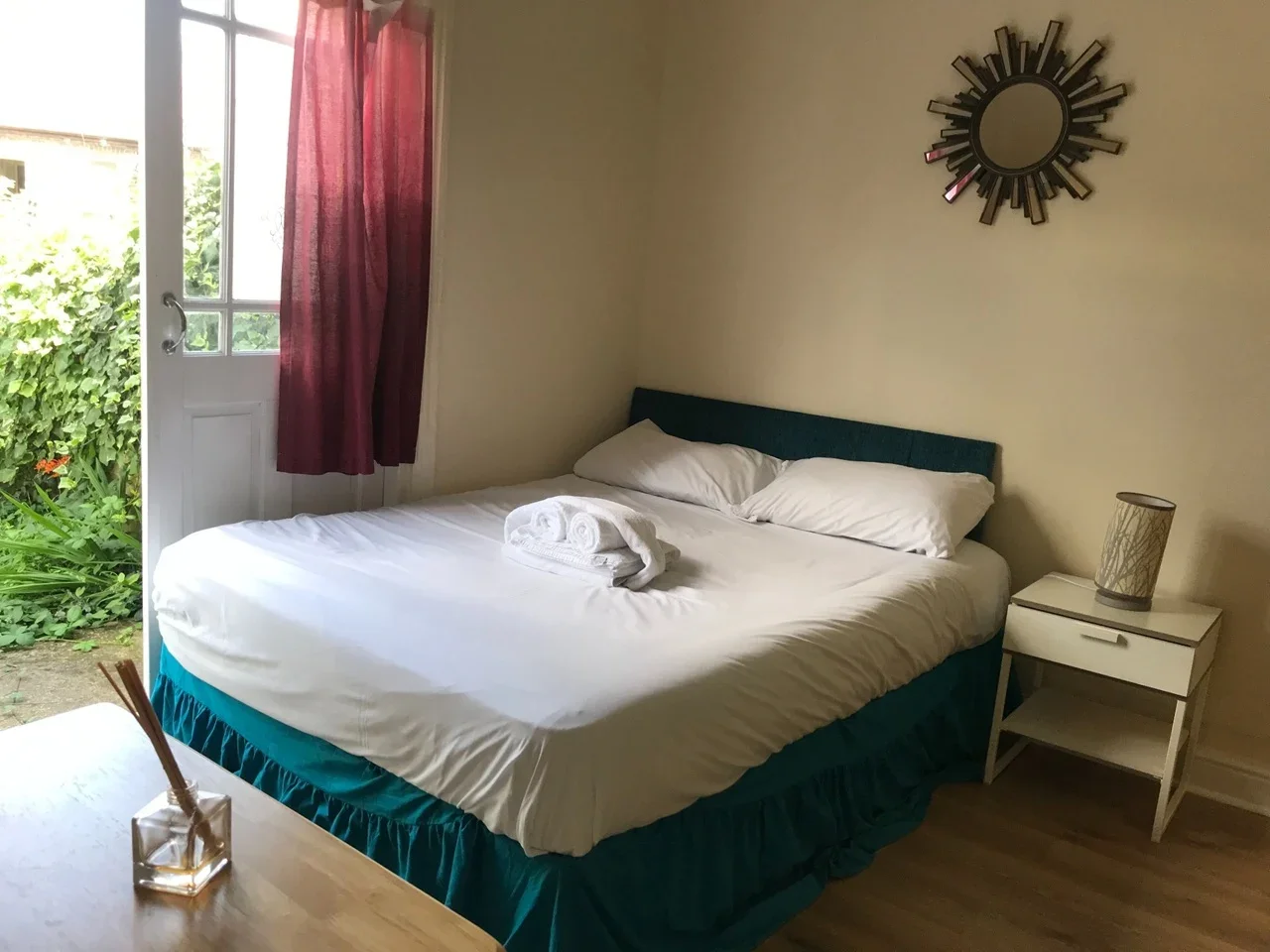 Flat Eade Road in Greater London