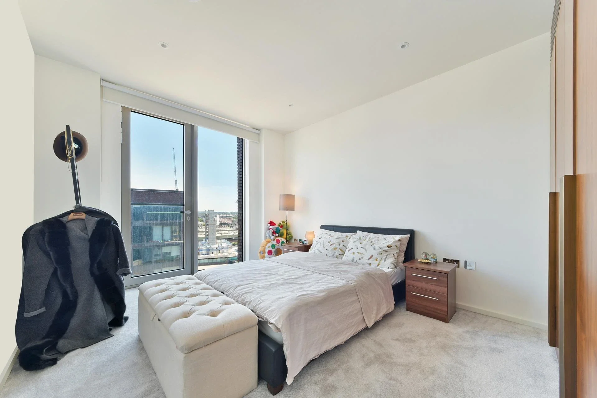 Flat New Mill Road in Greater London
