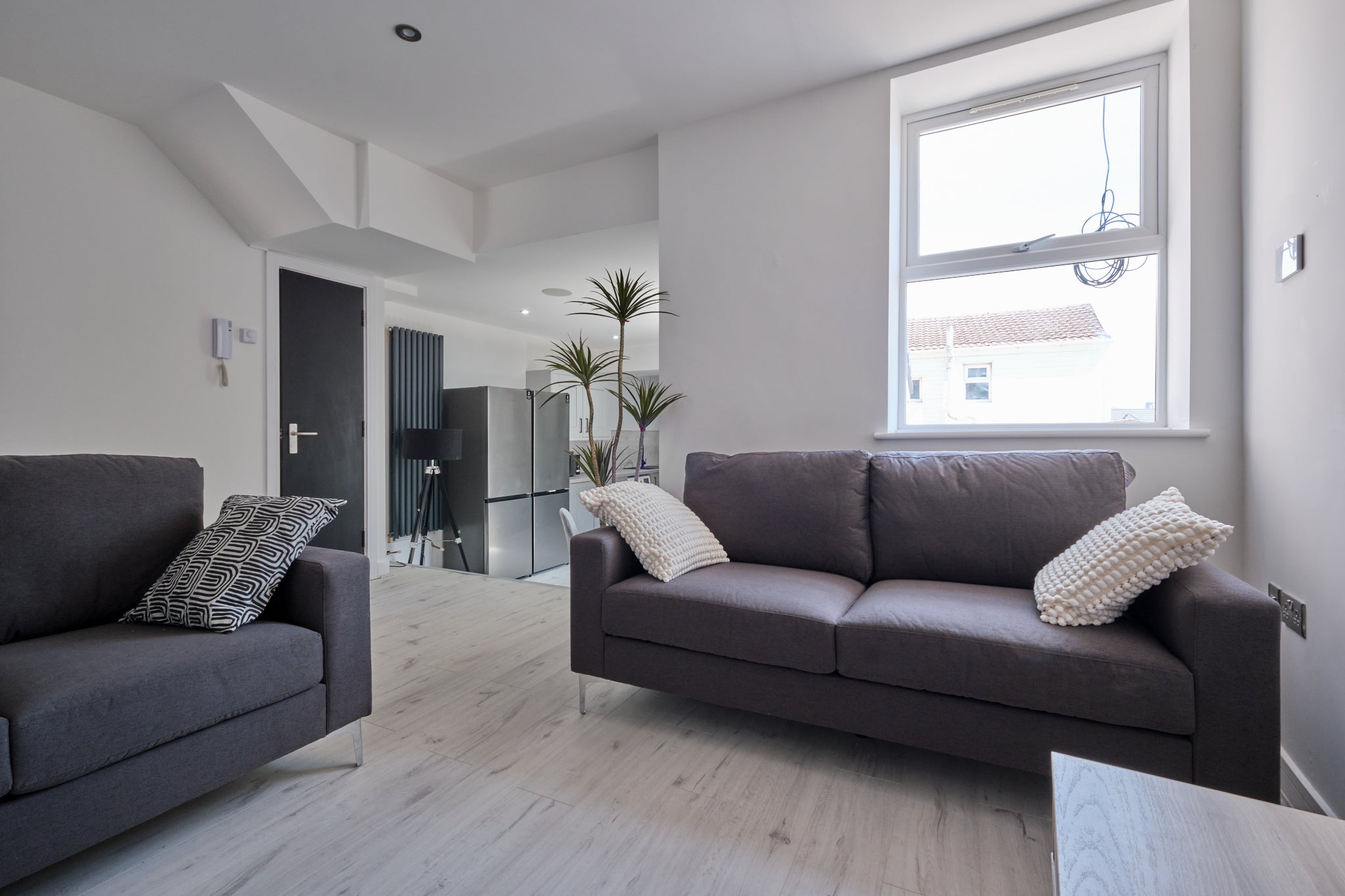 Room Kemble Street in Uplands