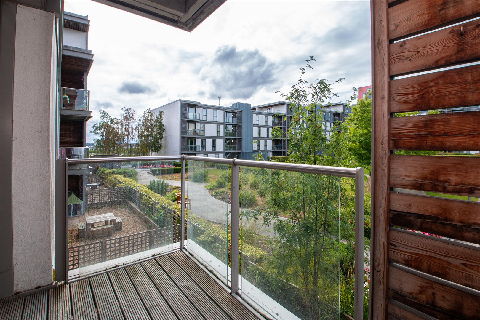 Flat South Row in Milton Keynes