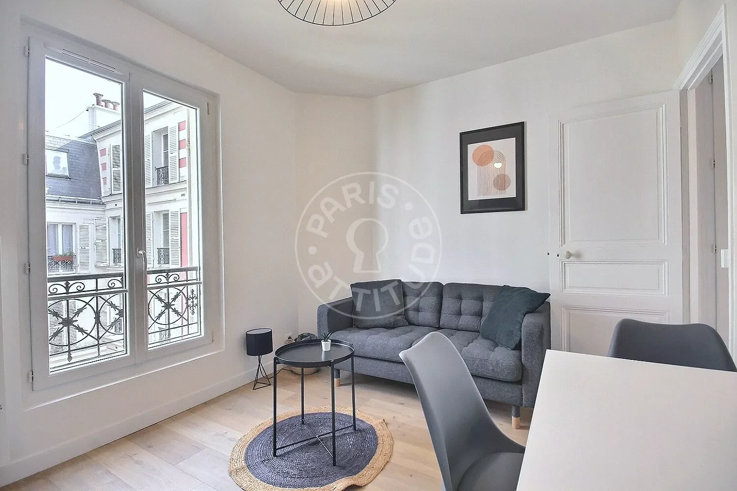 Appartement Rue du Moulin Vert à Paris