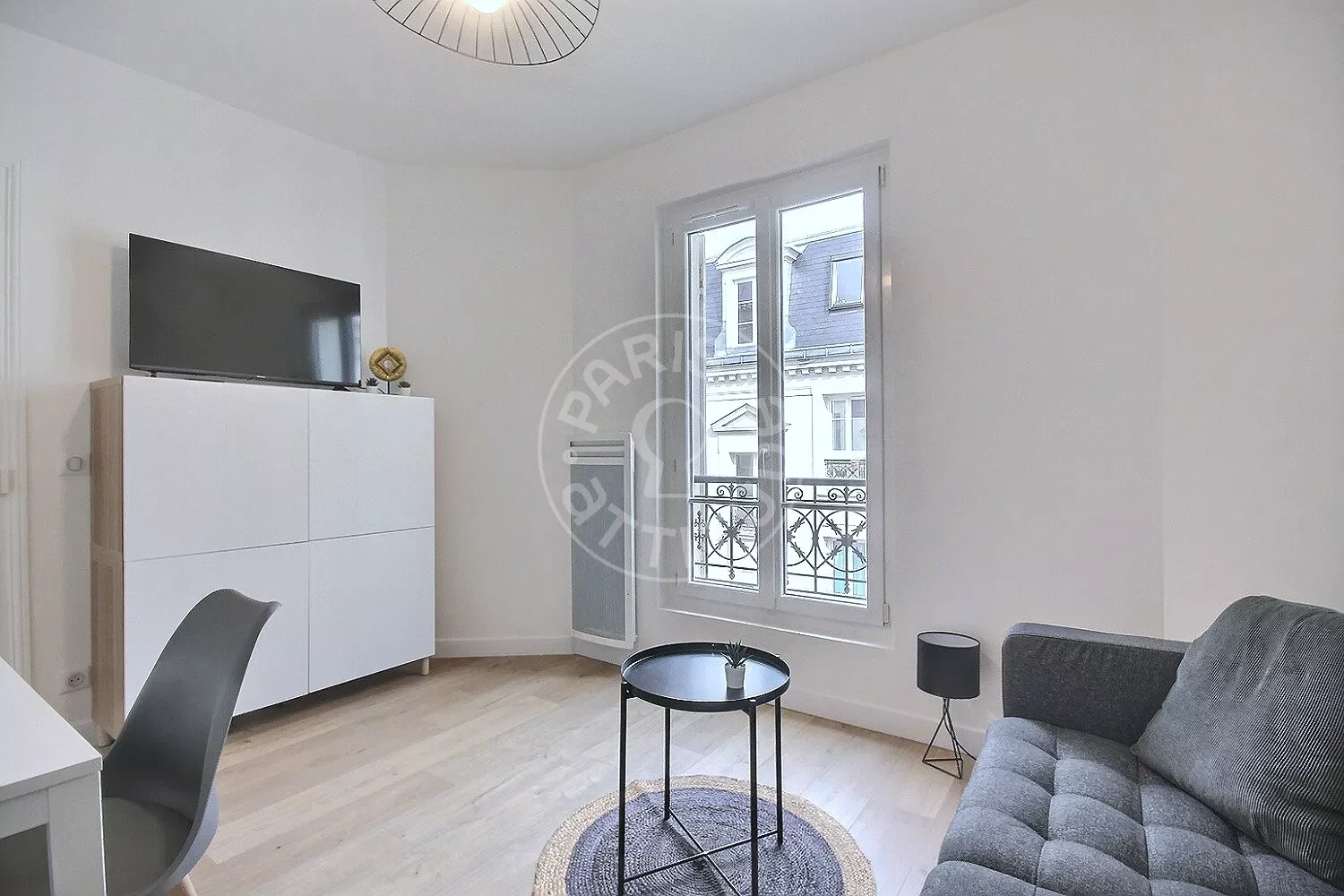 Appartement Rue du Moulin Vert à Paris