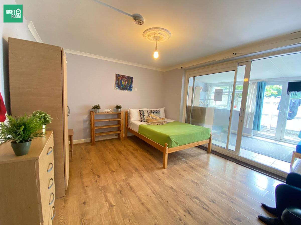 Room Goodinge Close in Greater London
