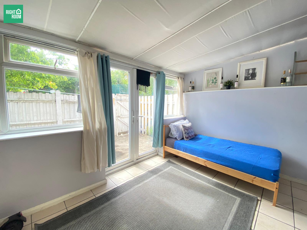 Room Goodinge Close in Greater London