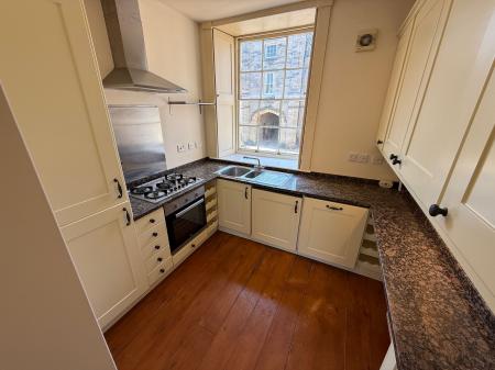 Flat Carnarvon Court in South Derbyshire