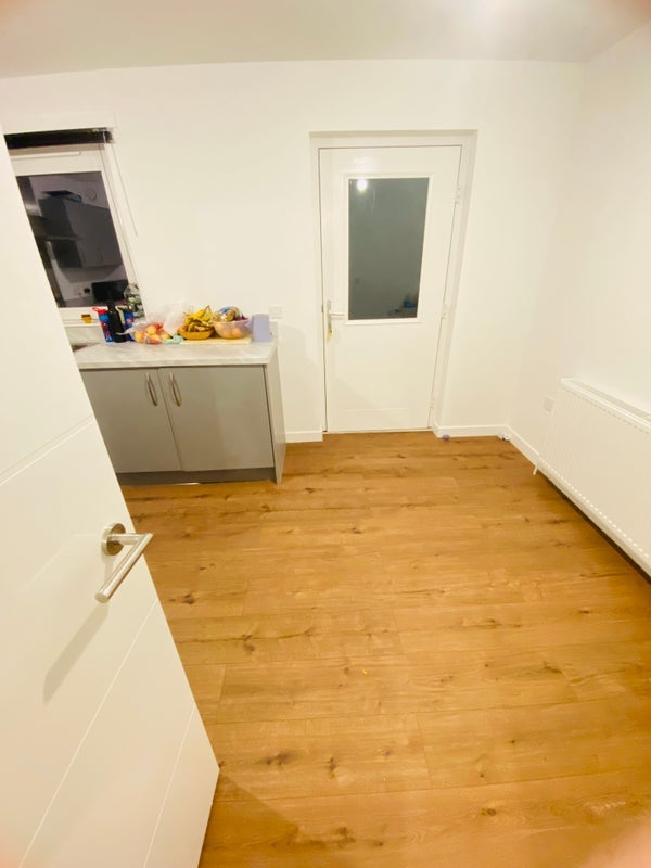 Room Muirhouse Green in City of Edinburgh
