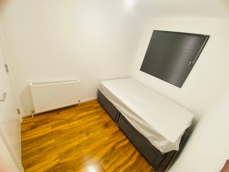 Room Muirhouse Green in City of Edinburgh