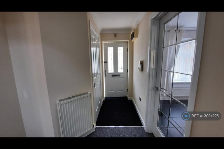 House Sissinghurst Close in Rugby