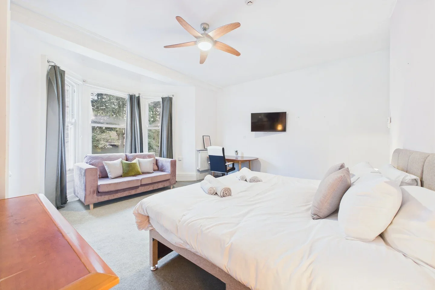 Room Acomb Road in York