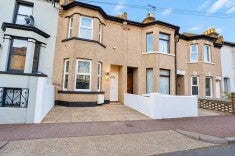Room Hartington Road in Southend-on-Sea