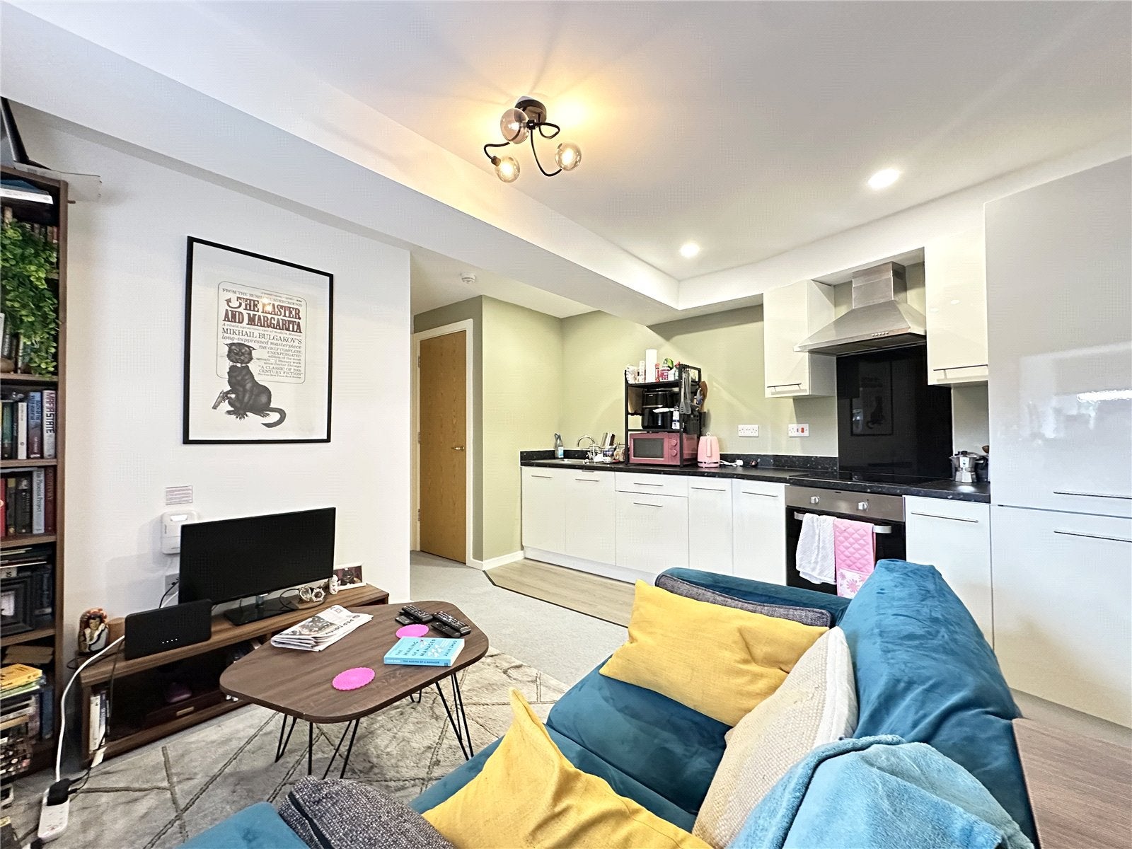 Flat Burley Place in Leeds