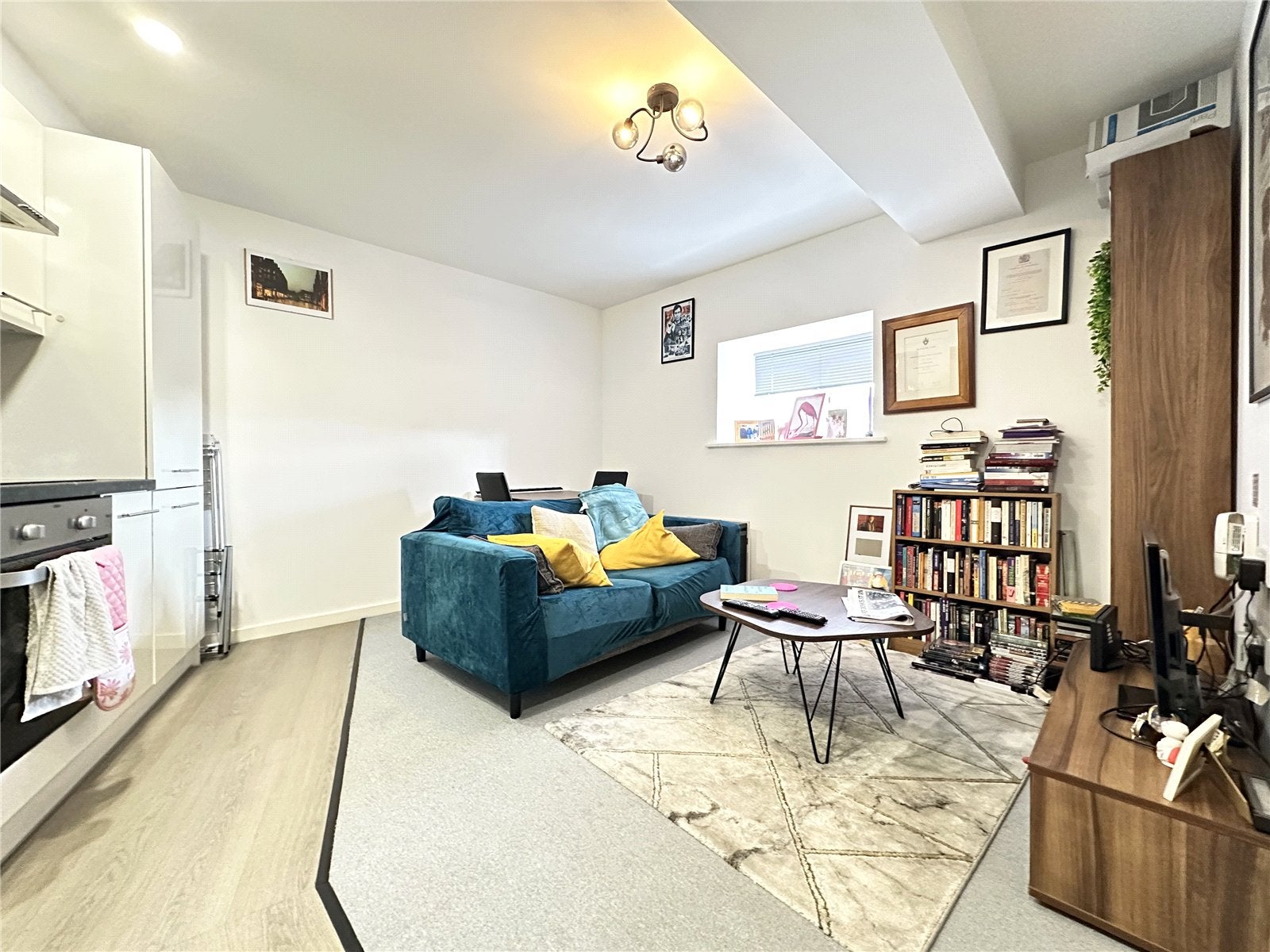 Flat Burley Place in Leeds