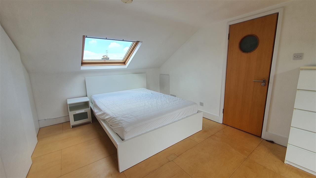 Flat Tufnell Park Road in Greater London