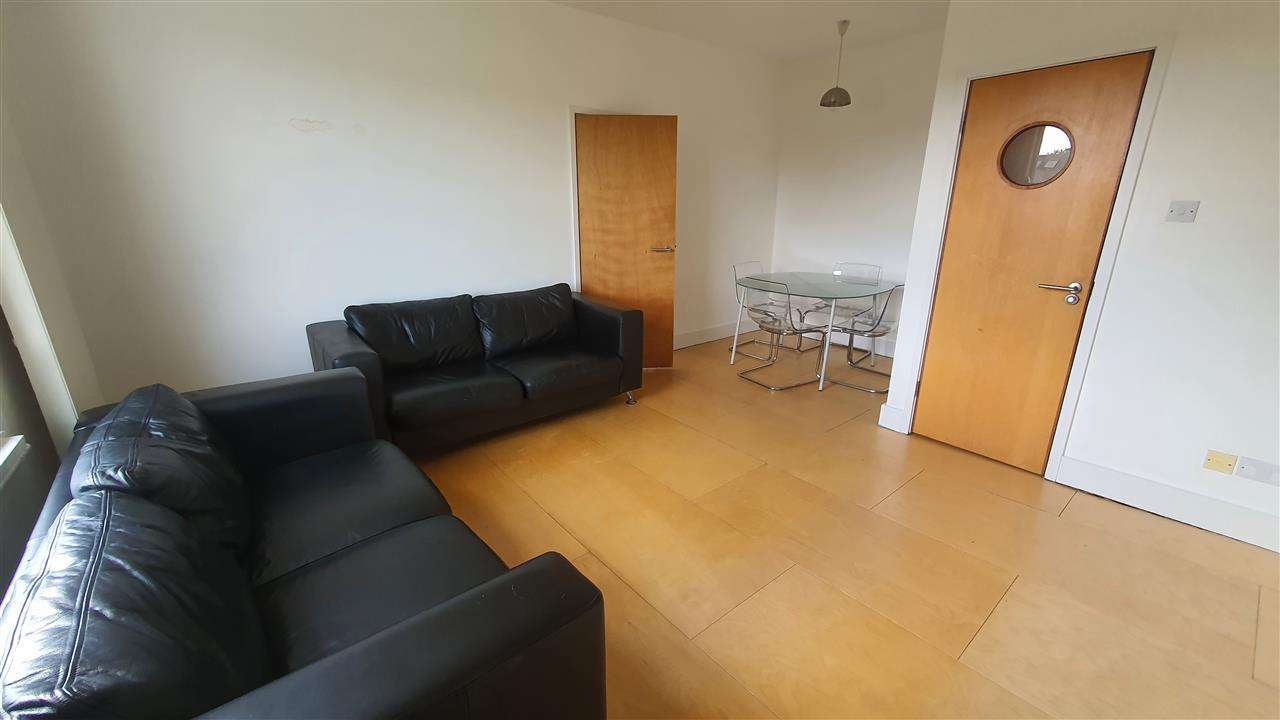 Flat Tufnell Park Road in Greater London