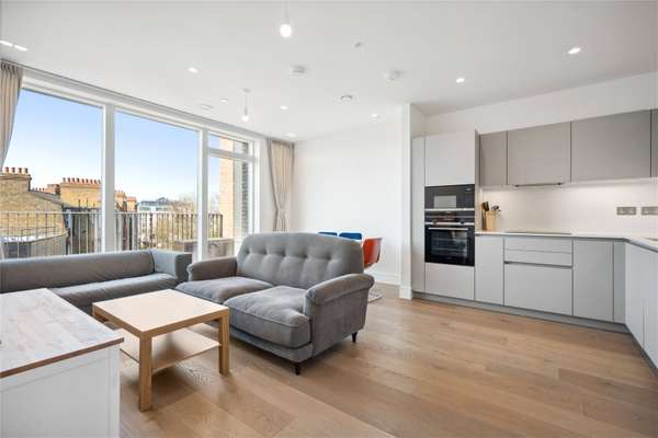Flat Acton Lane in Greater London