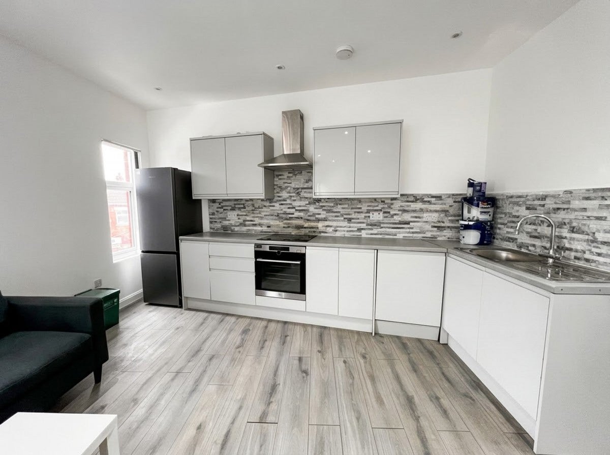 Flat Swan Lane in Coventry