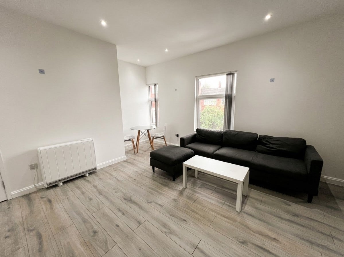 Flat Swan Lane in Coventry