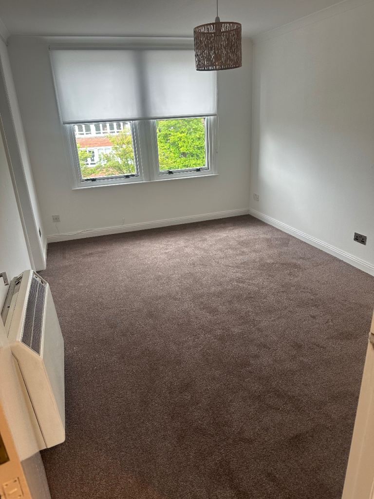 Flat Grantlea Terrace in Glasgow
