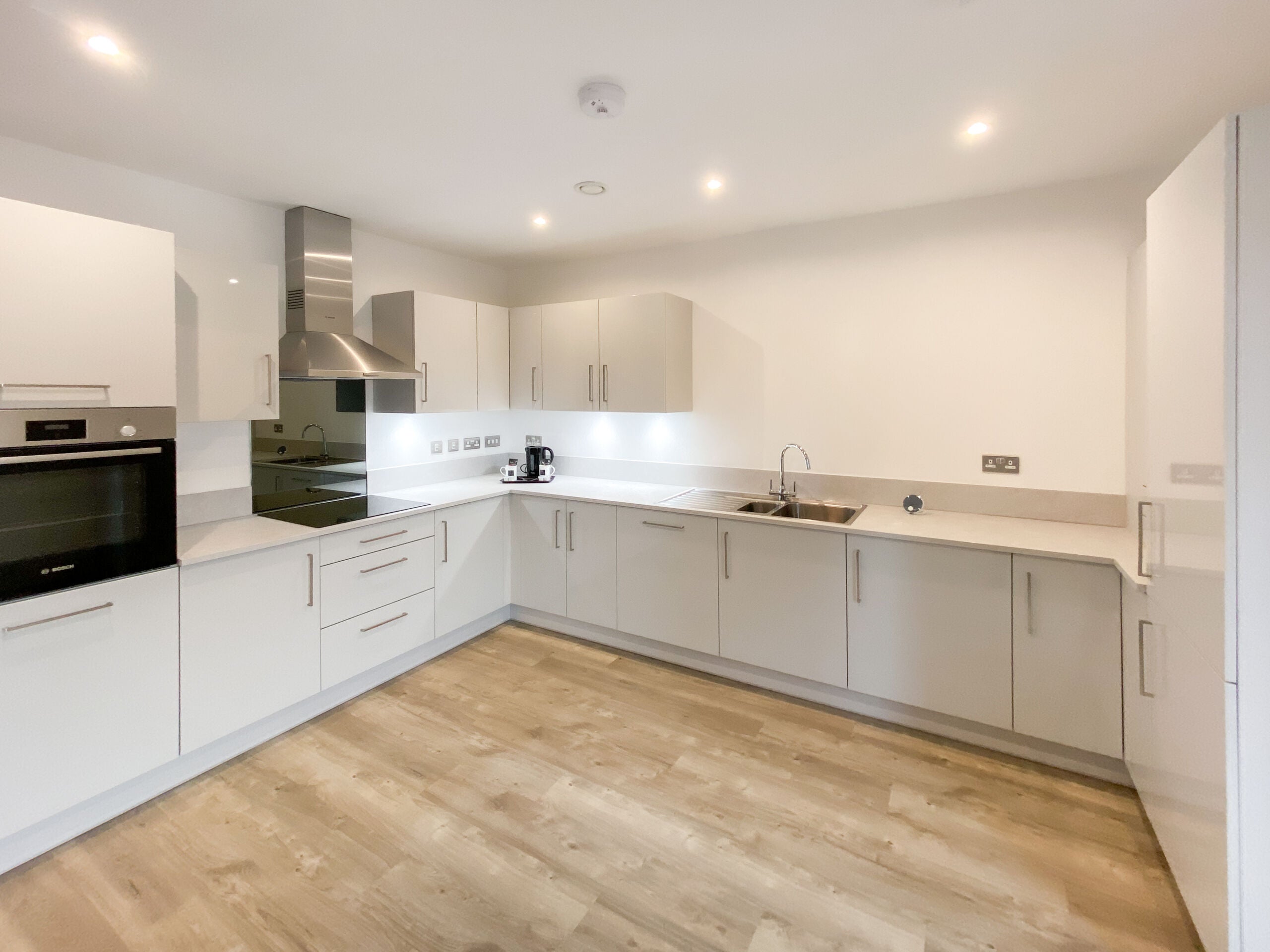 Flat Ocean Drive in City of Edinburgh