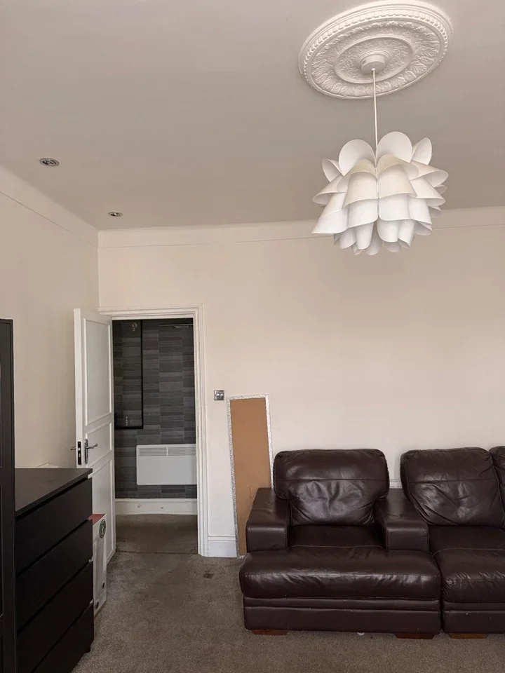 Room Endsleigh Gardens in Greater London