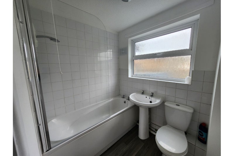 Flat Lime Tree Close in Bridgwater