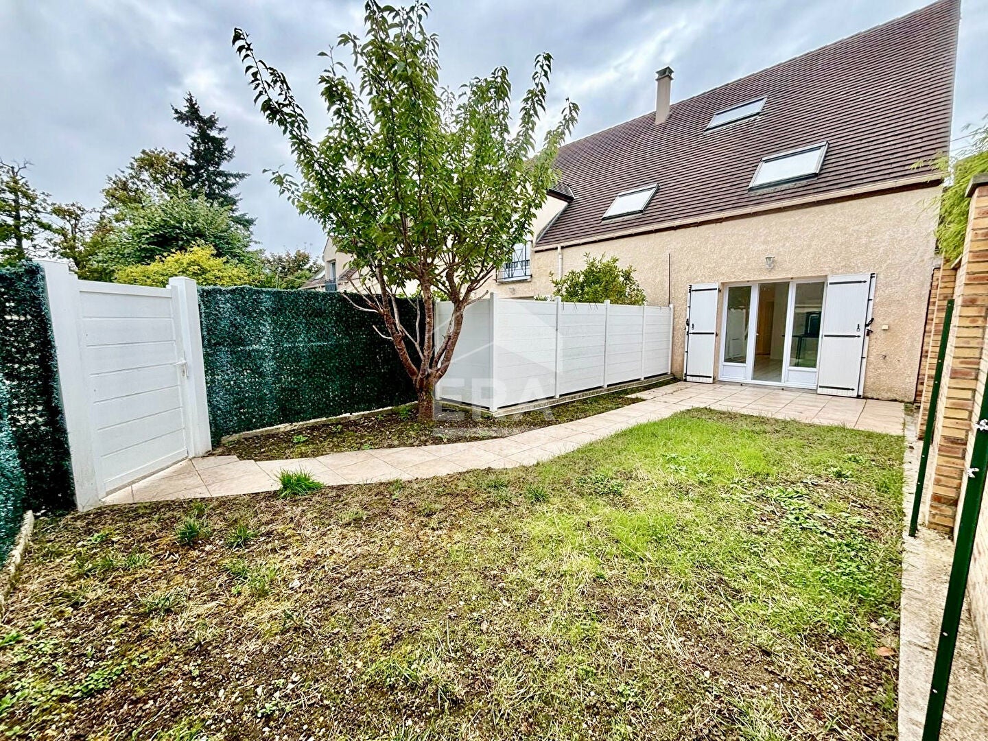 Flat Rue de la Fontaine Couverte in Dammarie-les-Lys