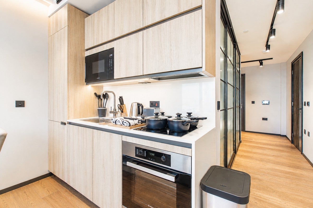Flat Hewett Street in Greater London