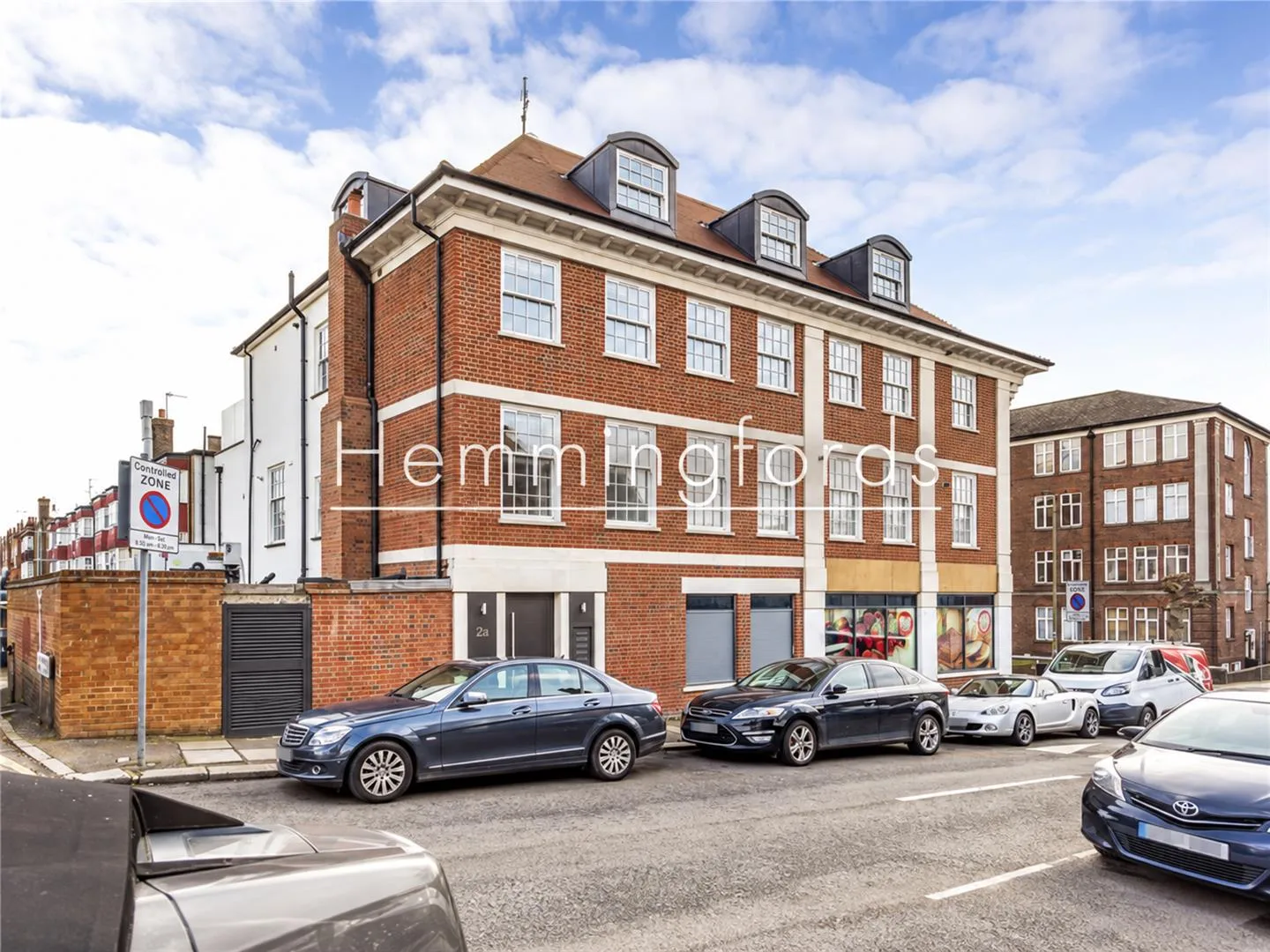 Flat Alderton Way in Greater London