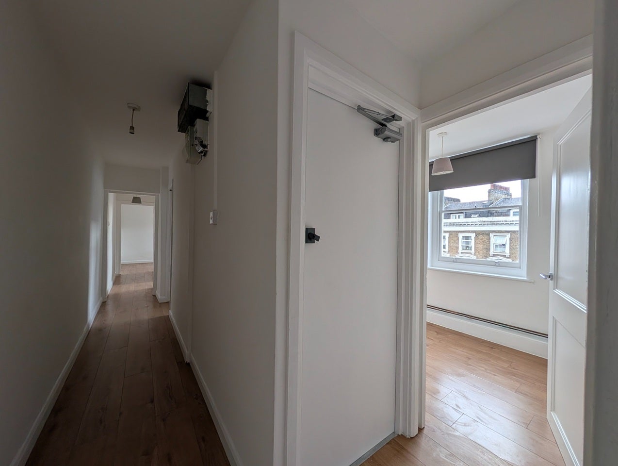 Flat Kingsland Road in Greater London