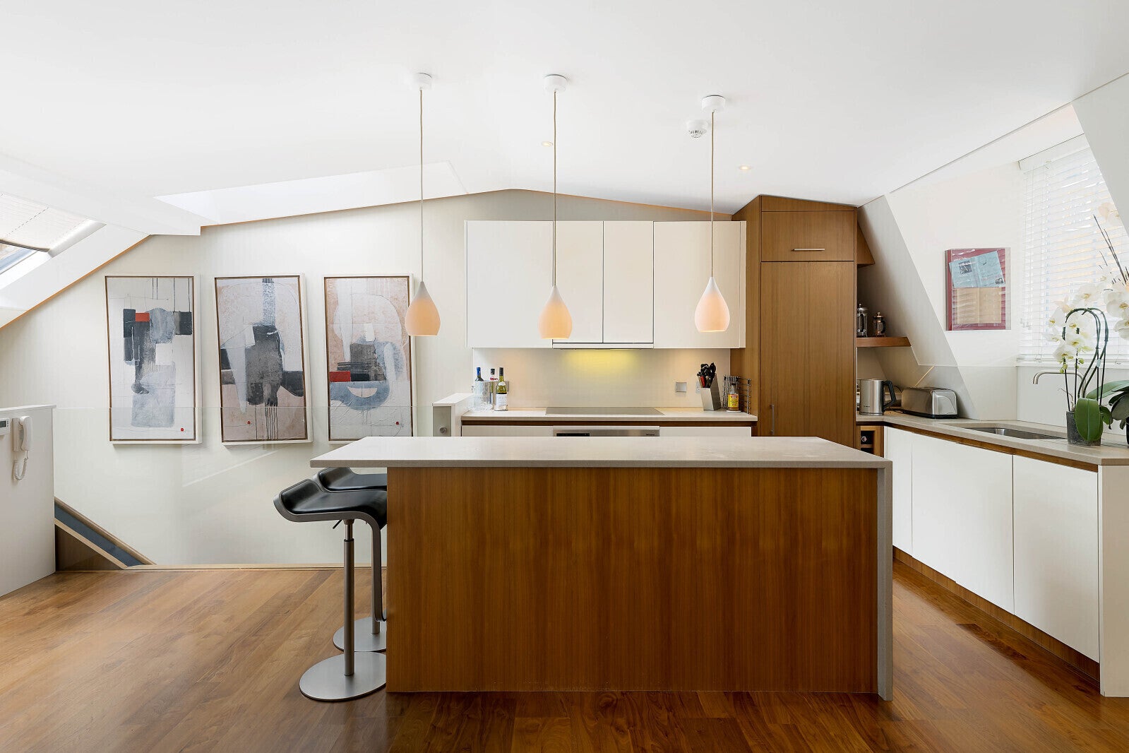House Cadogan Lane in Greater London