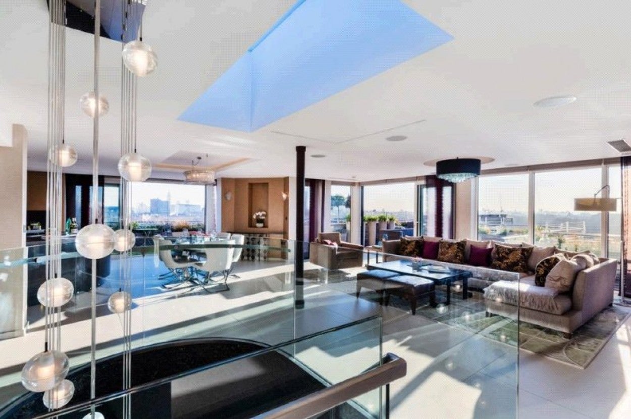 Flat Arlington Street in City of Westminster