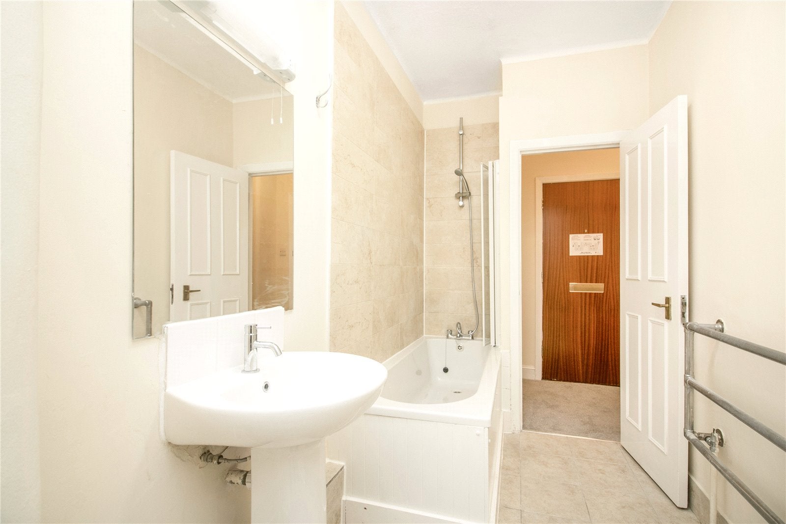 Flat Sloane Avenue in Greater London