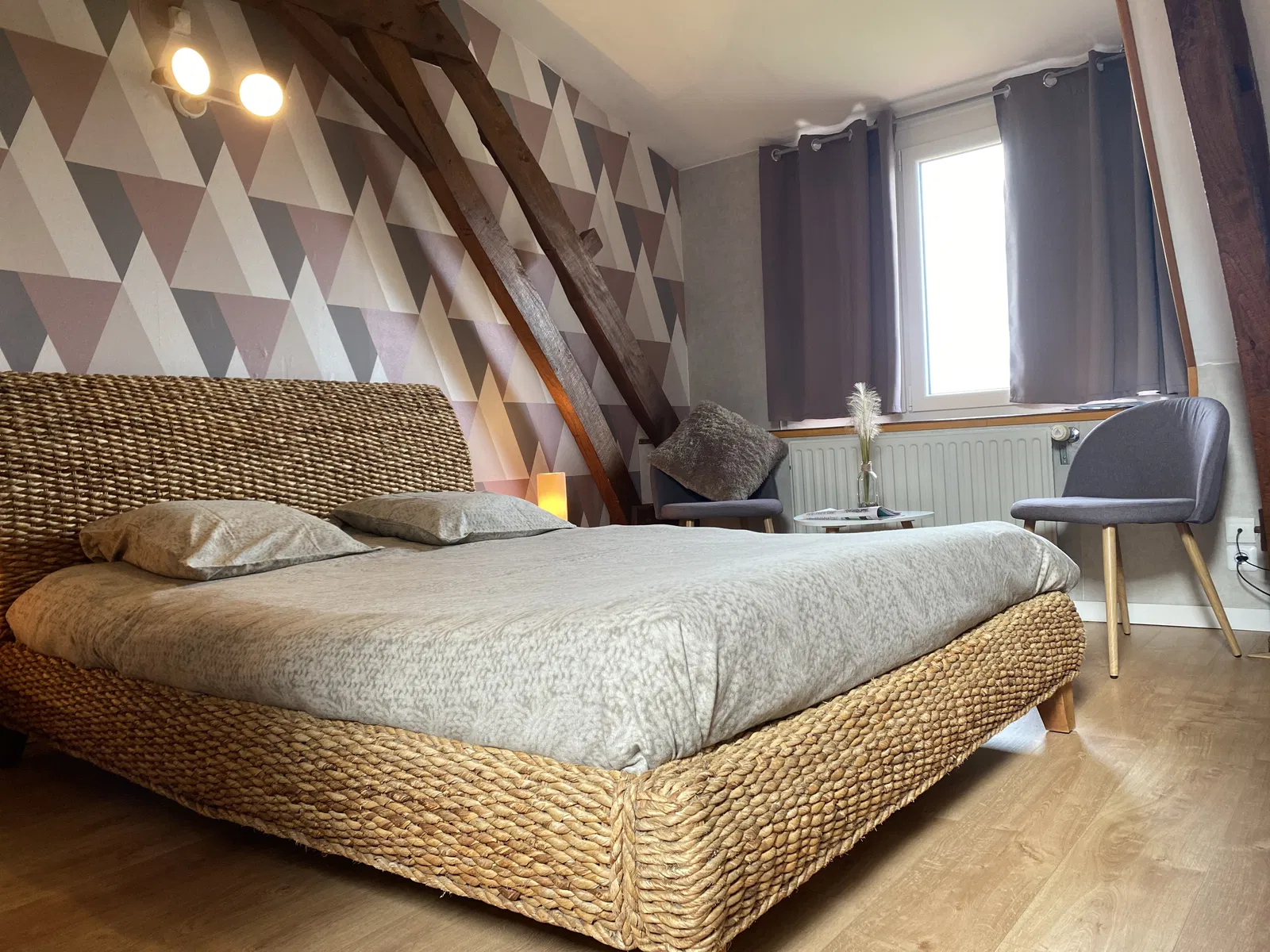 Room D 32 in Forest-Montiers