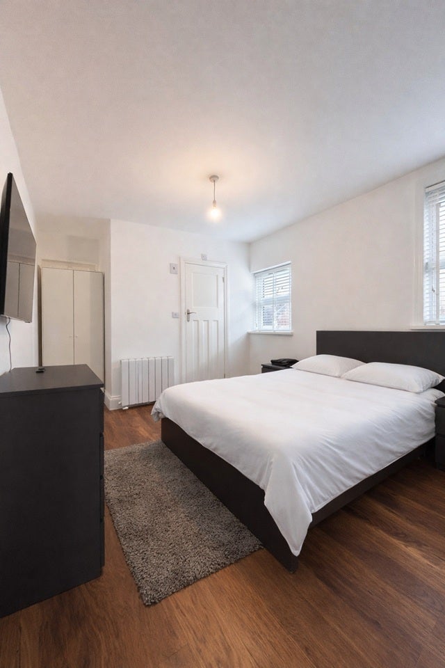 Room Clifton Road in Rugby