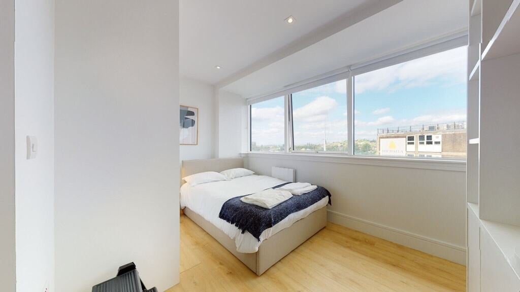 Flat Humphry Repton Lane in Greater London