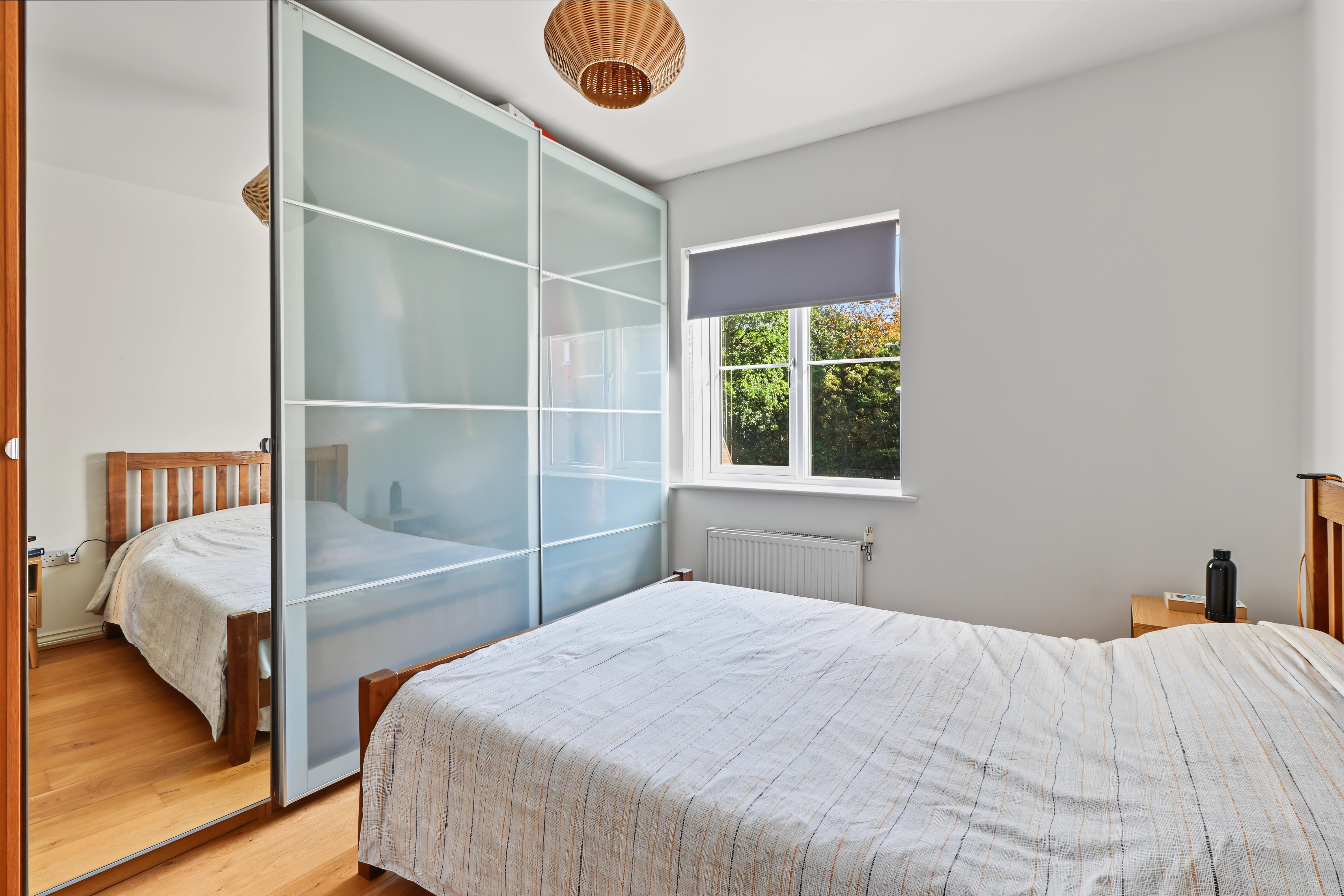Flat Lewis Mews in Greater London