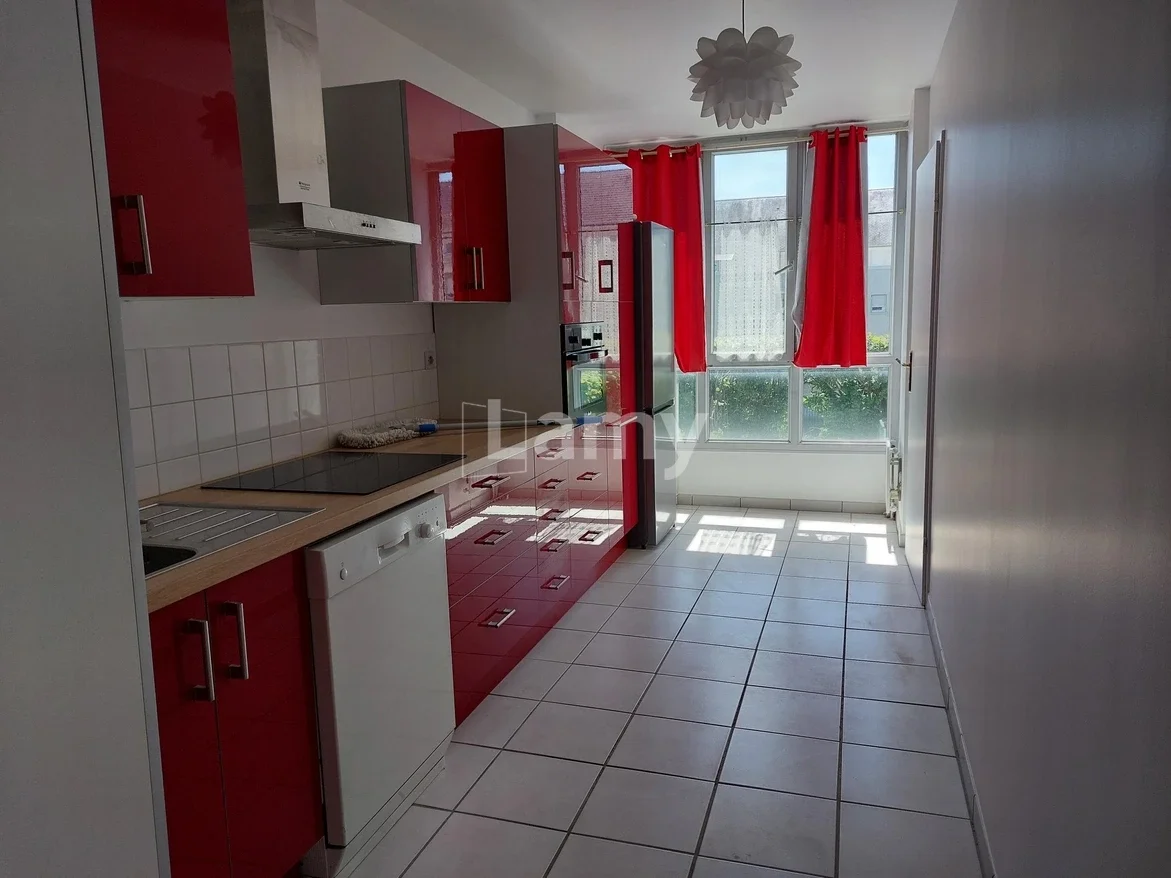 Appartement Place de la Croix Blanche à Compiègne