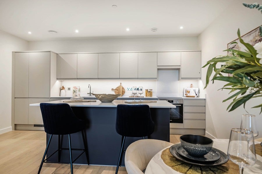 Flat Eastworth Road in Borough of Runnymede