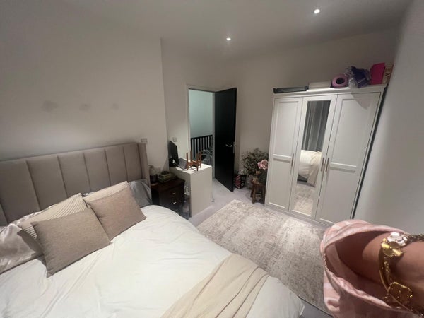 Room Norman Lane in Dartford