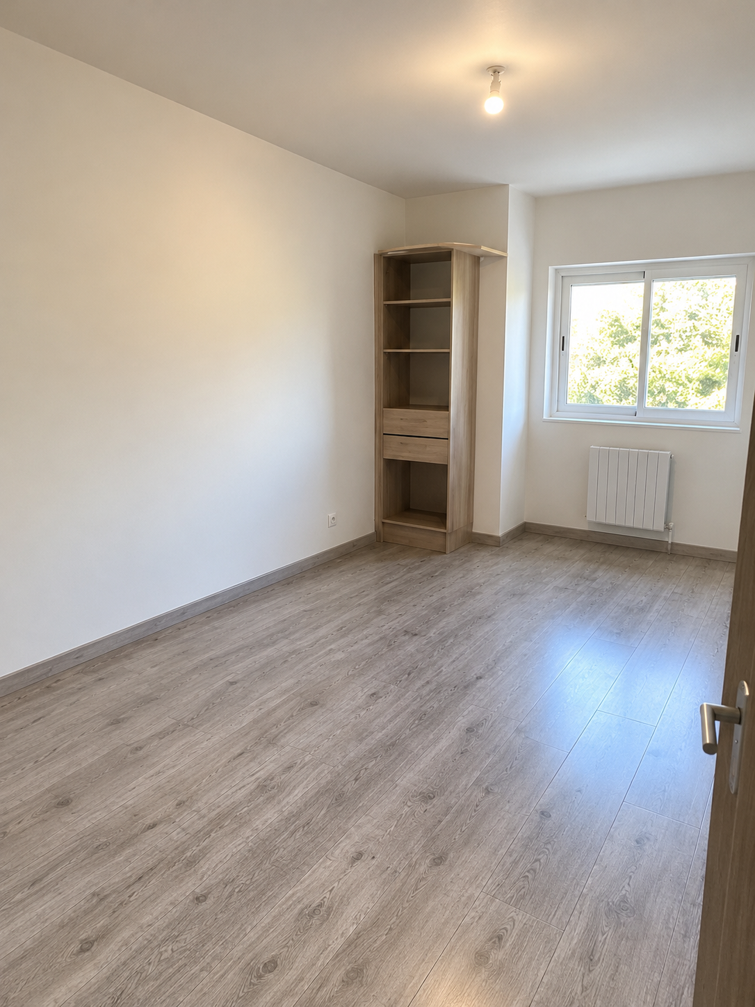 Flat Avenue de la Gare in Montrond-les-Bains