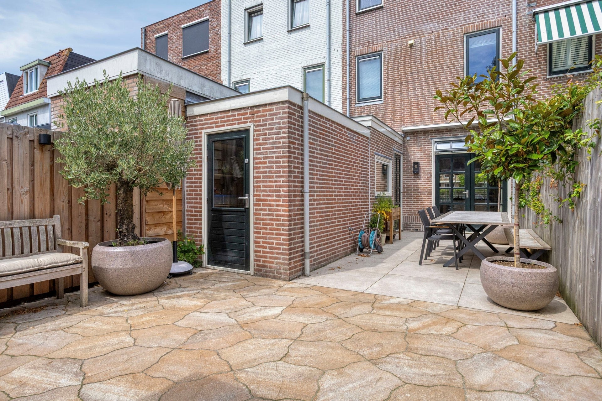 Tussenwoning te koop: Duinzichtstraat 24, Oegstgeest