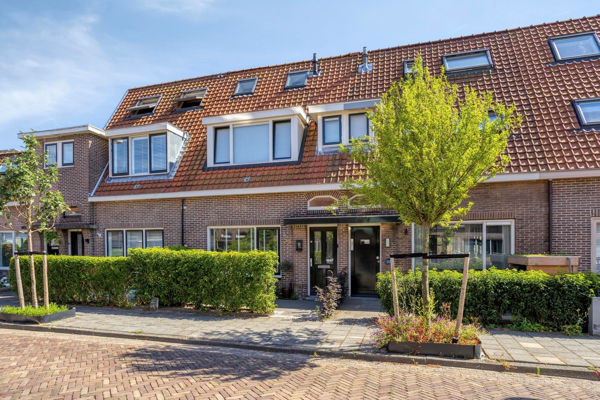 Tussenwoning te koop: Duinzichtstraat 24, Oegstgeest