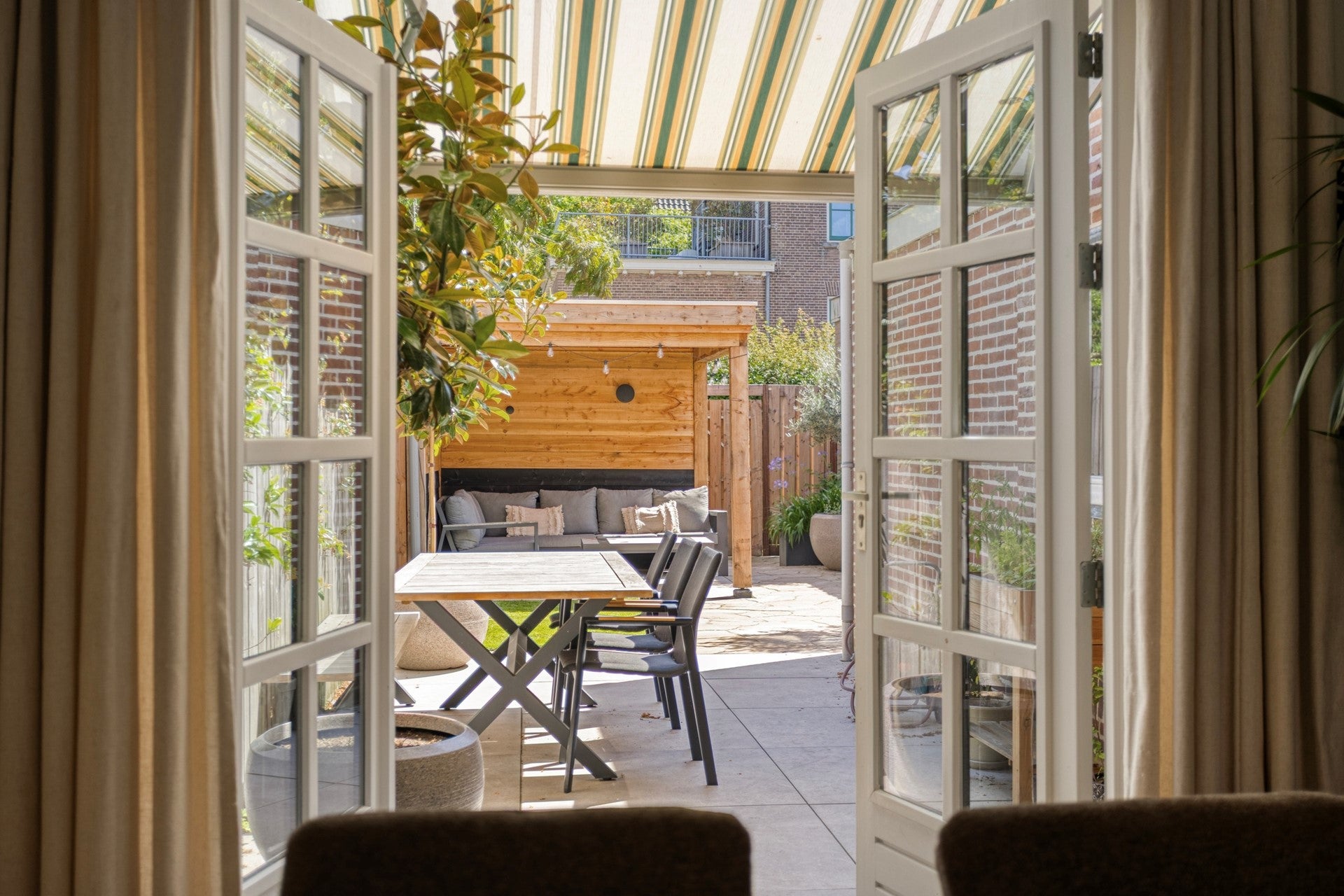 Tussenwoning te koop: Duinzichtstraat 24, Oegstgeest