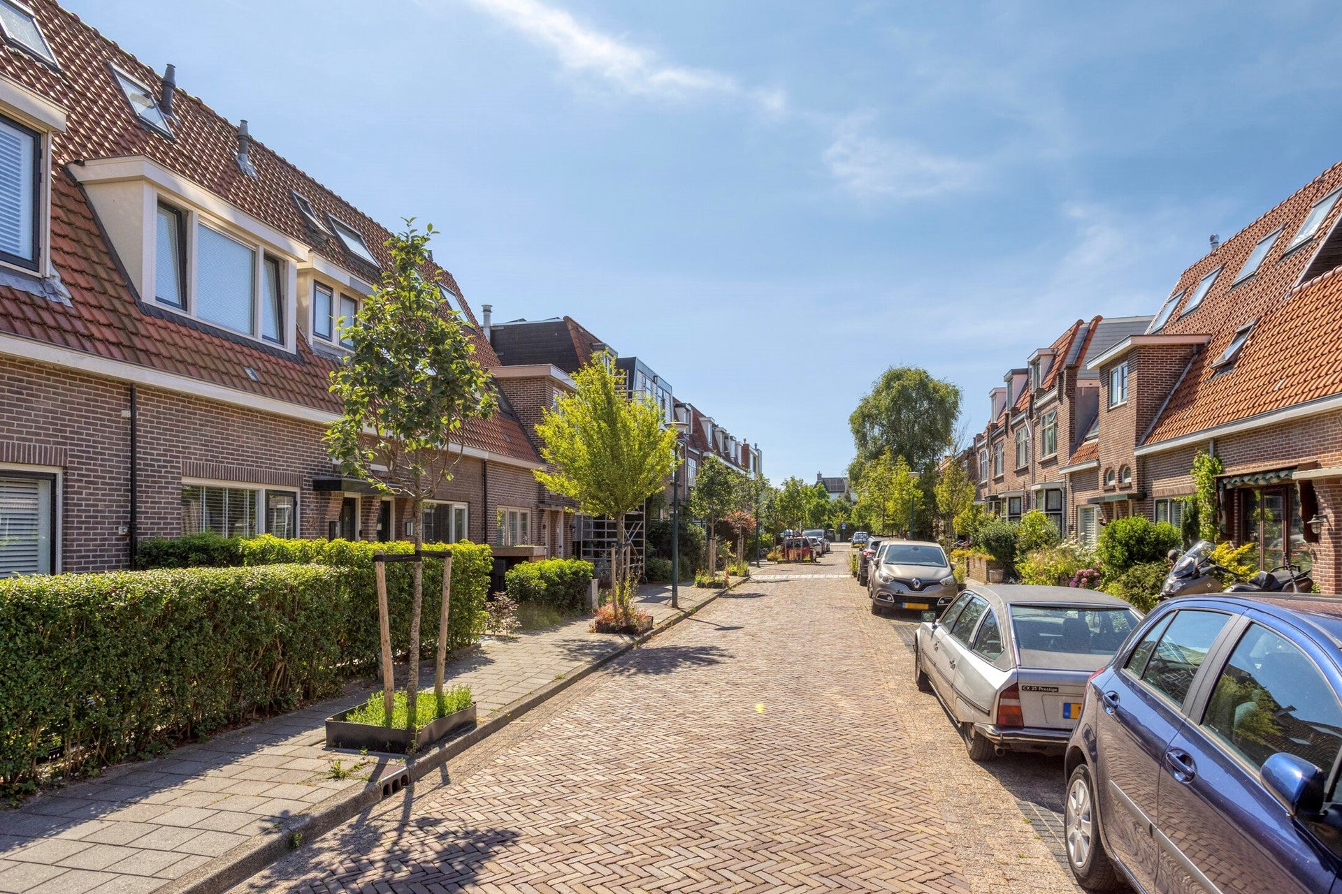 Tussenwoning te koop: Duinzichtstraat 24, Oegstgeest
