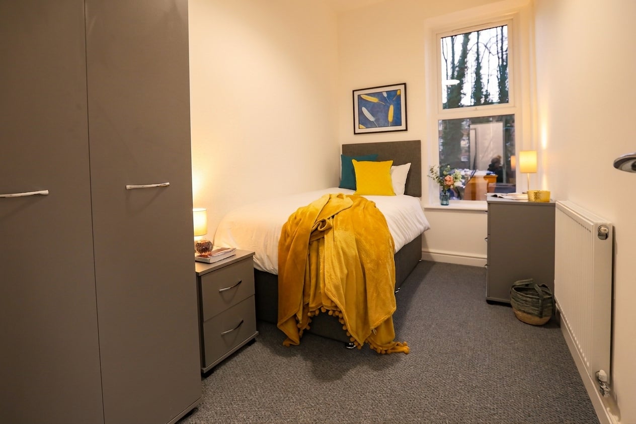 Room Belgrave Road in Gloucester